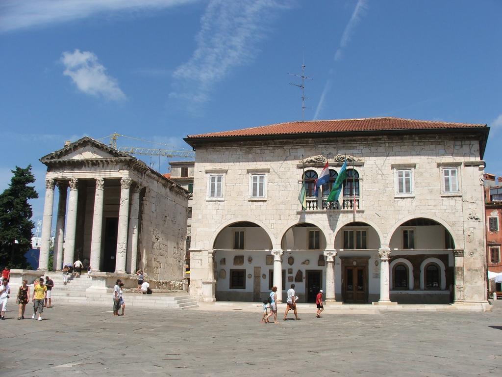 Apartments Centurio Pula Luaran gambar